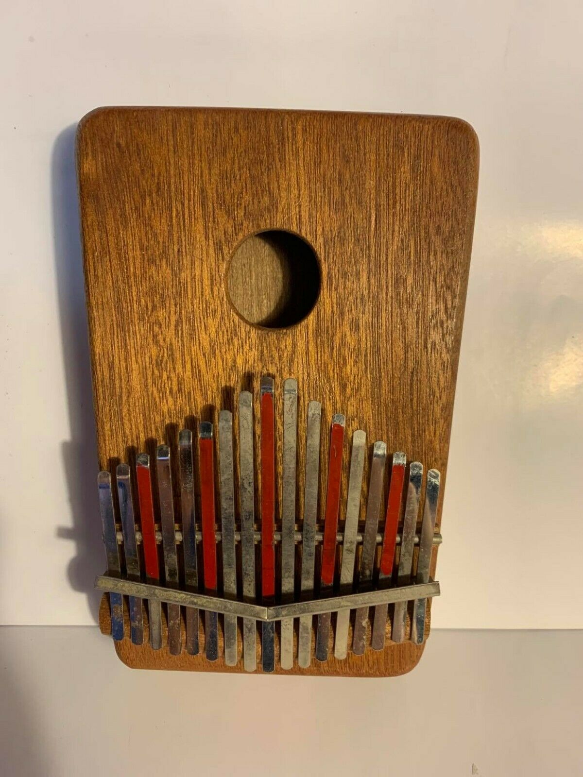 The Sabine Likimba African Hand Harp 17 Tones Treble-g
